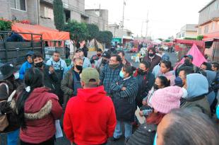 Los hechos se suscitaron en el tianguis ubicado en Avenida Agrarismo, entre Calles Peras y Avenida Quetzalli, del Barrio Saraperos