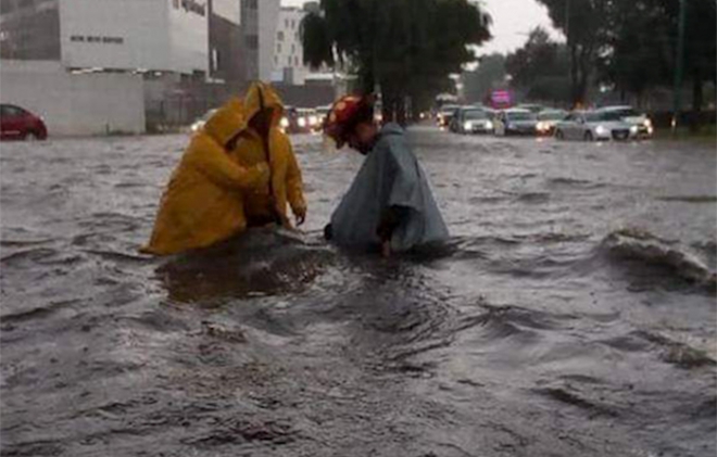 #Video: Bajo el agua Toluca-Tenango por lluvias