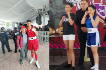 Jóvenes practicamente de boxeo en Ixtlahuaca