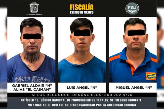 Los sujetos habrían exigido 2 mil pesos para permitirle vender y otros 4 mil pesos una semana después.