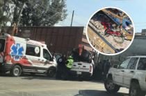 El cuerpo quedó debajo de los vagones del tren.