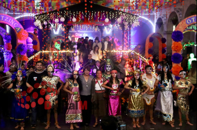 Delfina Gómez Álvarez encabezó la inauguración de la Ofrenda Monumental