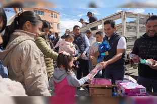 El Senador mexiquense recordó que desde el 2016 se ha atendido a la niñez huixquiluquense con visitas a parques de diversiones, obras de teatro y juguetes.