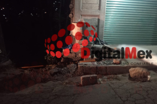 Los hechos ocurrieron en San Mateo Capulhuac, donde autoridades confirmaron el fallecimiento por golpes en la cabeza.