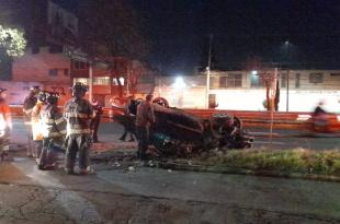 El accidente ocurrió alrededor de las 22:00 horas frente a la Facultad de Humanidades, en dirección a Paseo Matlazincas.