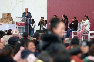 GEM entrega más de mil tarjetas del programa Mujeres con Bienestar en la zona norte