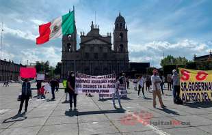 Javier García, uno de los manifestantes, explicó que provienen de casinos ubicados en su mayoría en la zona oriente de la entidad