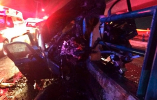Jóvenes chocan en camioneta de lujo en las Torres: uno muere y cuatro heridos