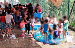 Niños de la zona popular de Huixquilucan disfrutan de actividades acuáticas en curso de verano