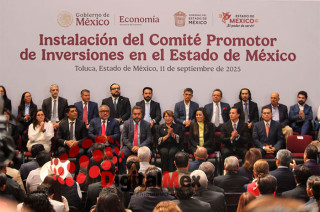La gobernadora agradeció también la colaboración del Gobierno de México, del Gobierno de la Ciudad de México y de los municipios del Estado de México que enviaron apoyo a los afectados.