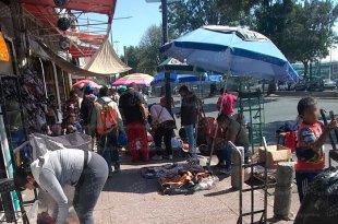 Canaco Valle de Toluca estima que la competencia del comercio informal puede afectar hasta 50% la participación de los negocios establecidos durante temporadas de alto consumo.
