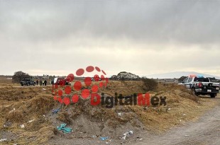 Los cadáveres pertenecen a dos hombres que aún no han sido identificados. Uno de ellos se encontraba dentro de una bolsa, mientras que el otro estaba envuelto en una tela.