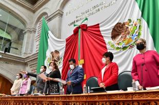 Un asunto también prioritario es el análisis de la Ley de la Universidad Autónoma del Estado de México, junto con las iniciativas y puntos de acuerdo presentados.