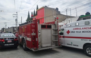 Atienden Bomberos de Toluca flamazo en la colonia El Seminario