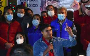 Esquer emprendió en la cabecera municipal de Atlacomulco la llamada del primer capítulo “Dame un punto y moveré al mundo” en su campaña