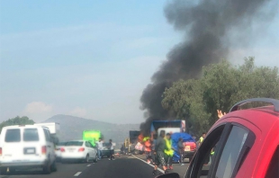 #Video: Tráiler impacta camioneta de peregrinos en la México-Pachuca