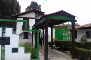 El pasado 19 de marzo, elementos de la Dirección de Seguridad Pública de Naucalpan presentaron al adolescente ante el Agente del Ministerio Público de la Fiscalía General de Justicia del Estado de México (FGJEM), luego de que habría cometido esta agresión