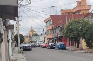 La víctima de aproximadamente 50 años de edad, al parecer vivía sola