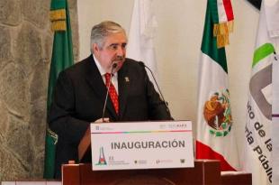 Dictó Ricardo Sodi, la conferencia “La defensoría pública en el banquillo de los acusados”.