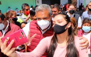 Los experredistas Eva del Ángel y Francisco Cabrera encabezaron la reunión y dieron la bienvenida al candidato de Morena a la alcaldía de Ecatepec