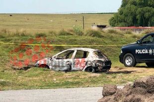 Hallan vehículo calcinado en Toluca