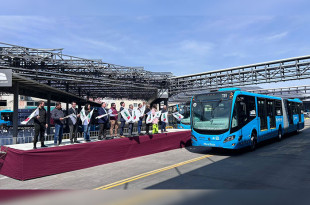 El Gobierno de Edoméx dio el banderazo de renovación de la flota de la Línea II del Mexibús en Ecatepec.