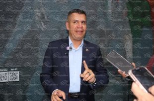 Isaac Josué Hernández impulsa atención integral para pacientes con lupus.