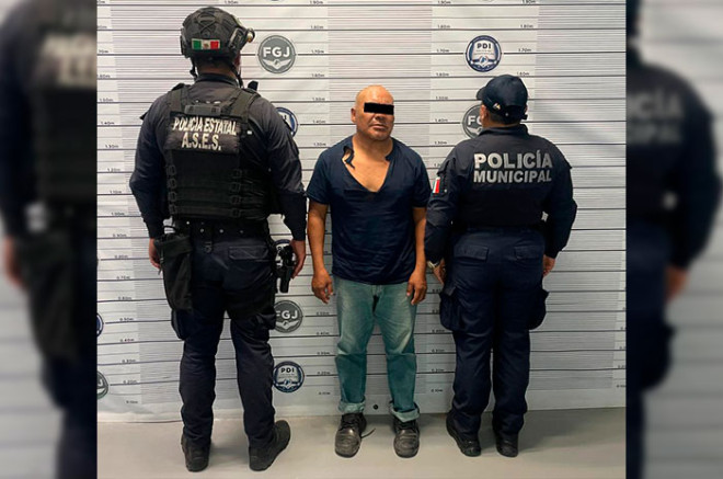 Fue trasladado al Ministerio Público para definir su situación jurídica.