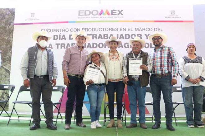 Se puso en marcha la exhibición del Mercado Agro Mexiquense, en la cabecera municipal