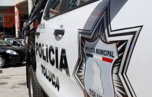 Ingresan auto a una casa de Toluca para robar pantallas y joyas
