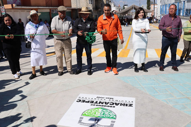 La obra consistió en retirar el pavimento deteriorado, reestructurar la base, colocar material de banco y aplicar concreto hidráulico