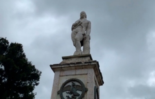 La primera estatua en México de Miguel Hidalgo fue erigida en #Toluca