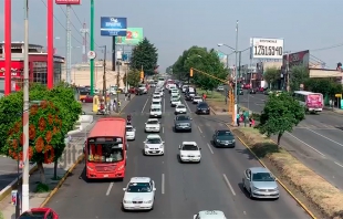 Protestan taxistas en Toluca contra operativos para revisar verificación