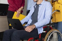 Los elegidos recibieron en sus domicilios a funcionarios electorales, quienes llevan consigo las urnas y boletas.