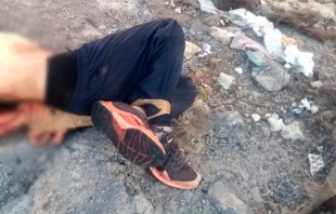 Dejan cadáver bajo un puente vehicular en Los Reyes La Paz