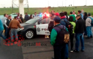 Asaltan camión y reciben golpiza por vecinos en zona norte de Toluca