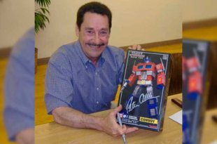Cullen interpretó a Optimus Prime durante más de cuatro décadas desde 1984