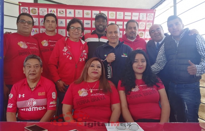 Presentan décimo sexta carrera de la &quot;Perra Brava&quot; en #Toluca