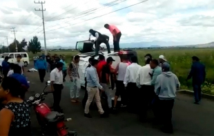#Video: Mueren dos mujeres al volcar combi, en Zumpango