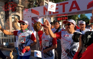 Más de 2 mil corredores en la carrera del Día del Abogado