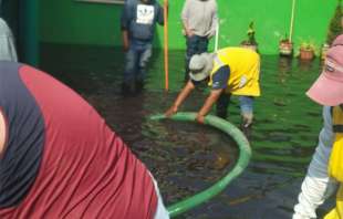 Hubo una fractura en el ramal de agua Los Reyes - Ferrocarril a la altura del poblado de Santiago Teyahualco