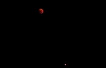 Así ven el eclipse más largo del siglo en Francia (video)