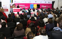 Presentan Antología Cien poetas del mundo en Toluca