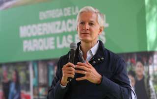 Alfredo Del Mazo llamó a las fuerzas políticas que participaron en las elecciones, a dejar atrás las campañas políticas, ver hacia adelante y trabajar en coordinación por el bienestar de las familias