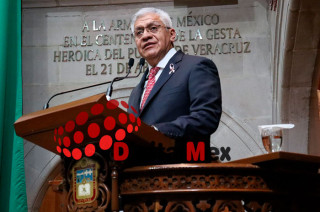 Castañeda Camarillo destacó mejoras en las condiciones laborales de los elementos, incluyendo un aumento salarial, ampliación del seguro de vida y cobertura médica, así como la baja de seis comandantes.