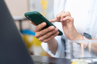 La CNBV anuncia que a partir del 1 de octubre los usuarios de banca móvil podrán establecer un límite personalizado de transferencias.