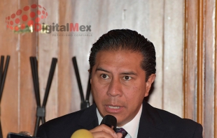 Conforma Juan Rodolfo equipo para proceso de entrega-recepción en Toluca