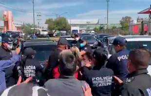 Después de más de dos horas de protesta sobre la avenida, ésta fue liberada por agentes de la policía