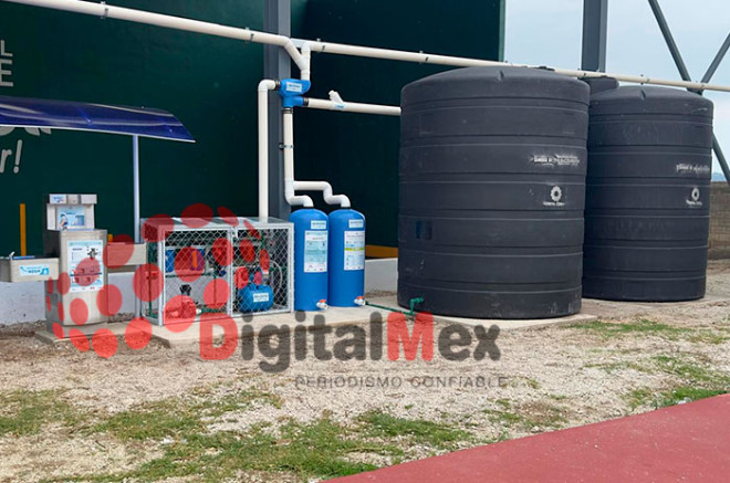 El sistema instalado en la Unidad Deportiva ya se encuentra en funcionamiento, y cualquier persona puede acercarse a rellenar su botella o recipiente.