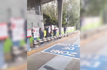 Docentes del SMSEM se manifiestan este 21 de noviembre en la caseta de cobro “El Dorado”, ubicada en la autopista Toluca–Atlacomulco.